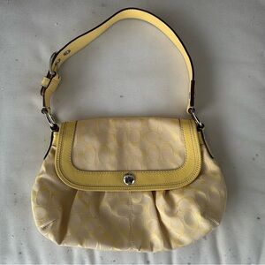 Coach Purse AUTHENTIC F13739 Light Yellow Soho Jaquard Shoulder Handbag Print